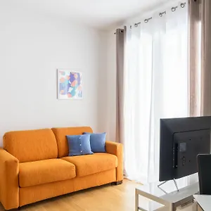 Joivy Sunny 1-bed Flat With Balcony Apartamento